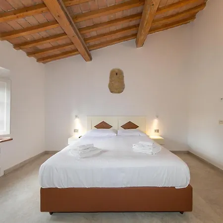 Le Fontanelle Aparthotel Montescudaio