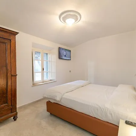 Le Fontanelle Aparthotel 3*