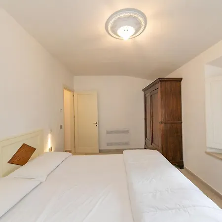 Le Fontanelle Aparthotel Montescudaio